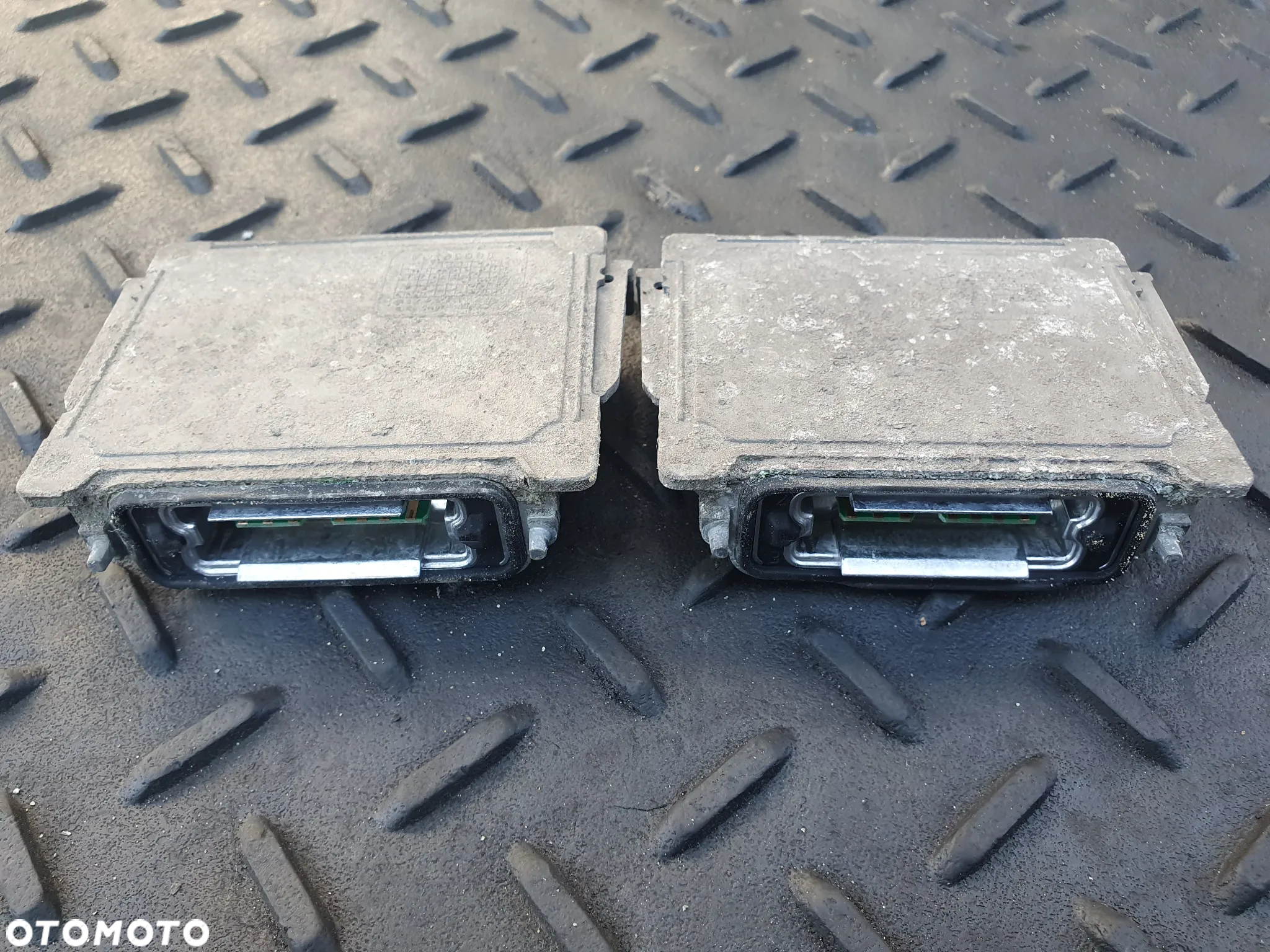 RENAULT CITOREN OPEL PRZETWORNICA LAMP XENON 89034934 POSIADAM 2 SZT - 2