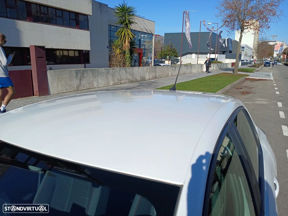 Peugeot 208 1.2 PureTech Active Pack - 4