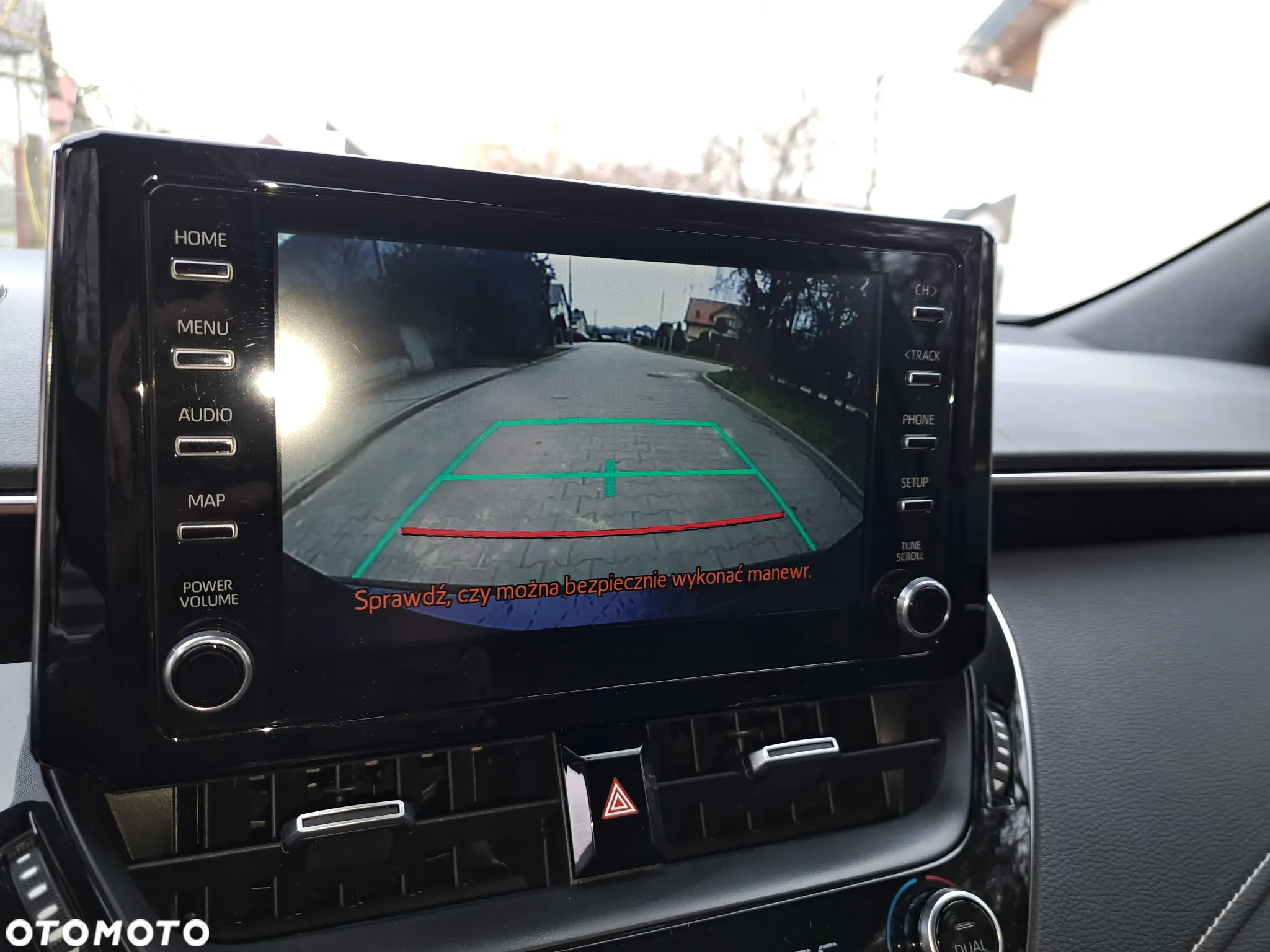 Toyota Corolla 1.8 Hybrid GPF Comfort - 13