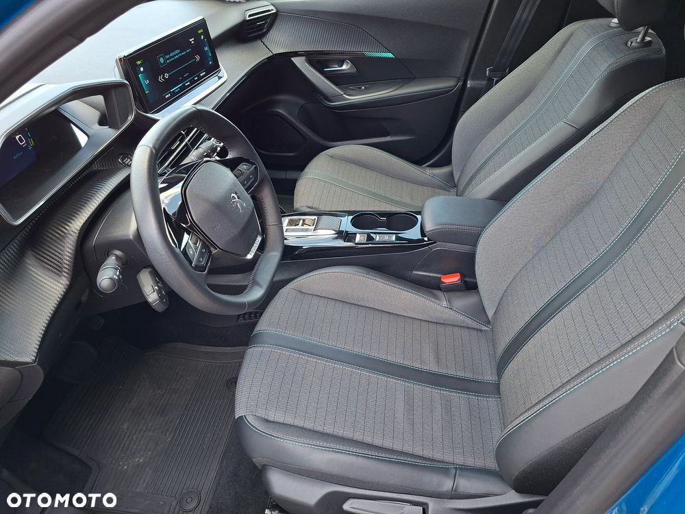 Peugeot 2008 50kWh Allure - 14