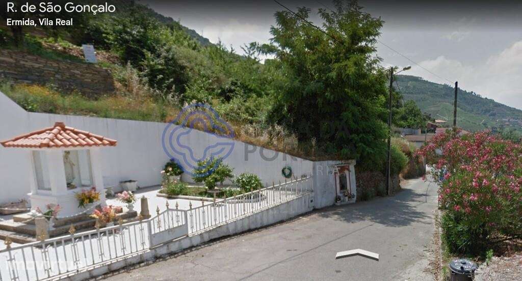 Conjunto de 8 terrenos agrícolas com 6.967m2 em Vale da Ermida, Vila R - Grande imagem: 4/16