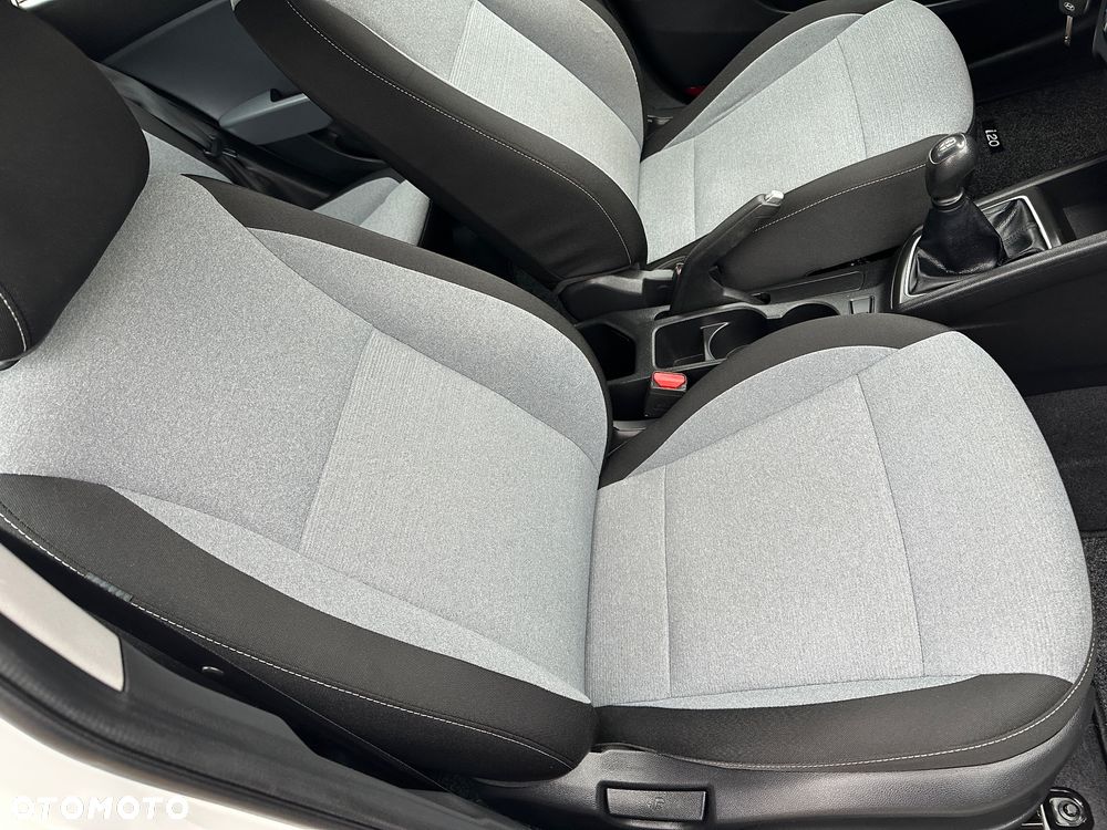 Hyundai i20 1.2 Fifa World Cup Edition - 17