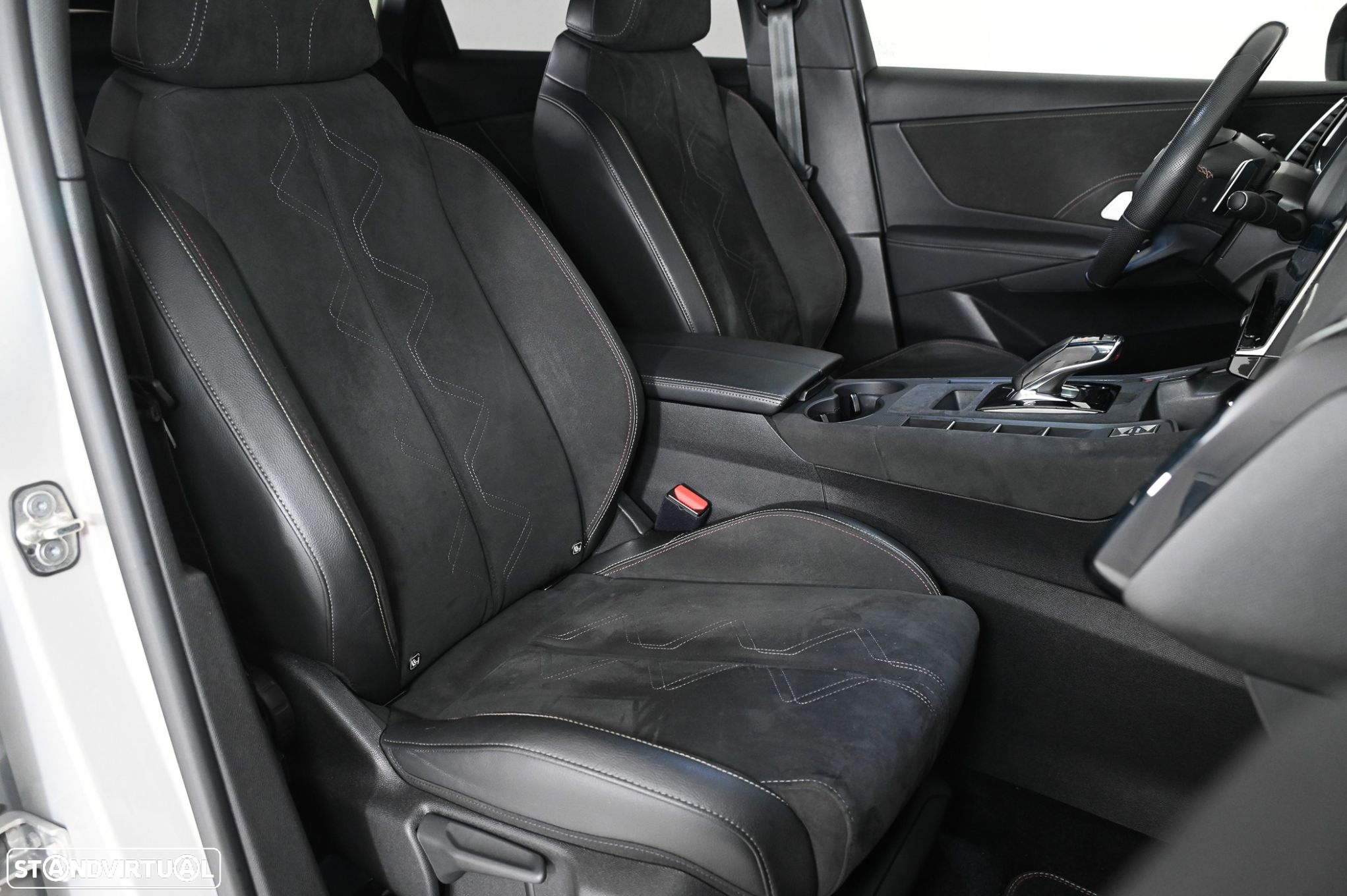 DS DS7 Crossback E-Tense Performance Line EAT8 - 14