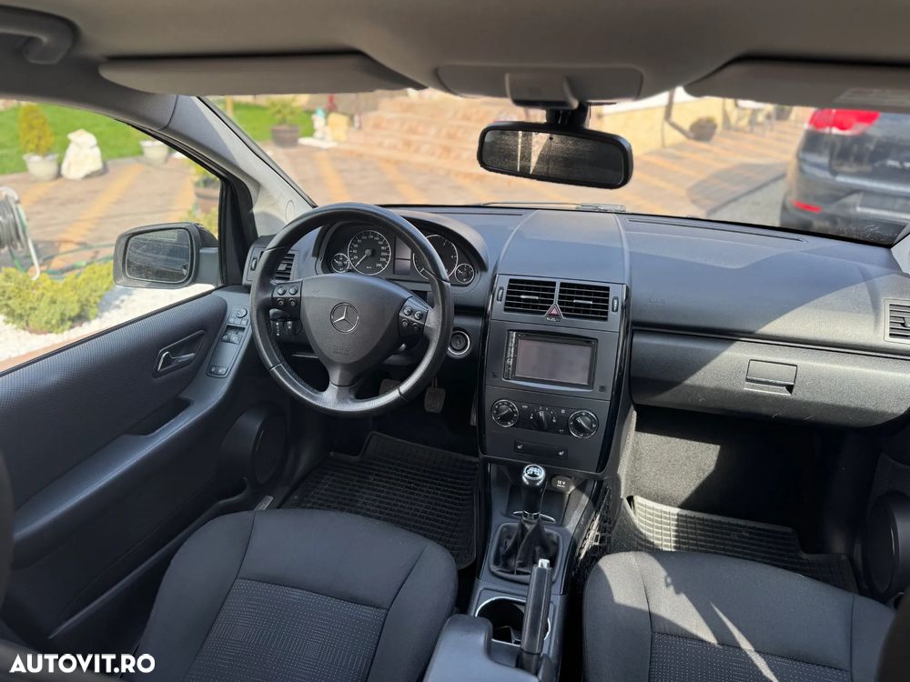 Mercedes-Benz A 180 - 5