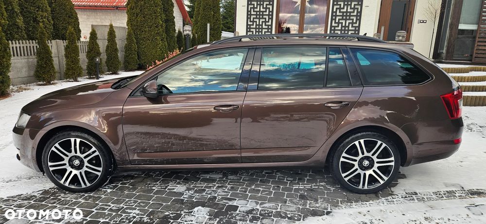 Skoda Octavia 2.0 TDI DSG Ambition - 31