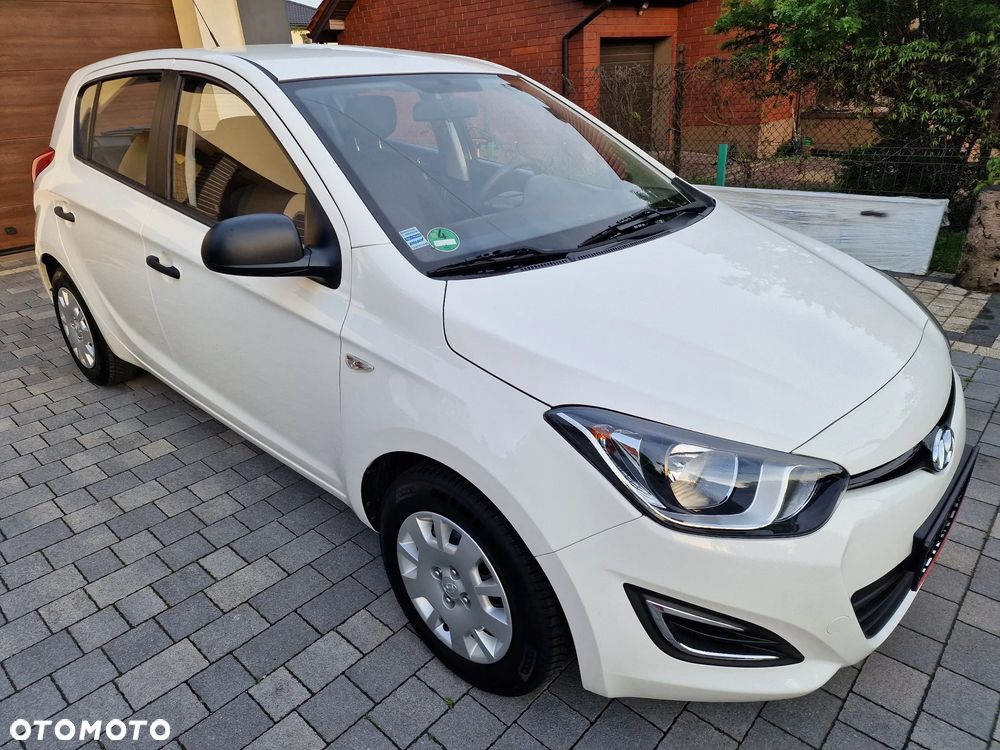 Hyundai i20 1.2 Fifa World Cup Edition - 2