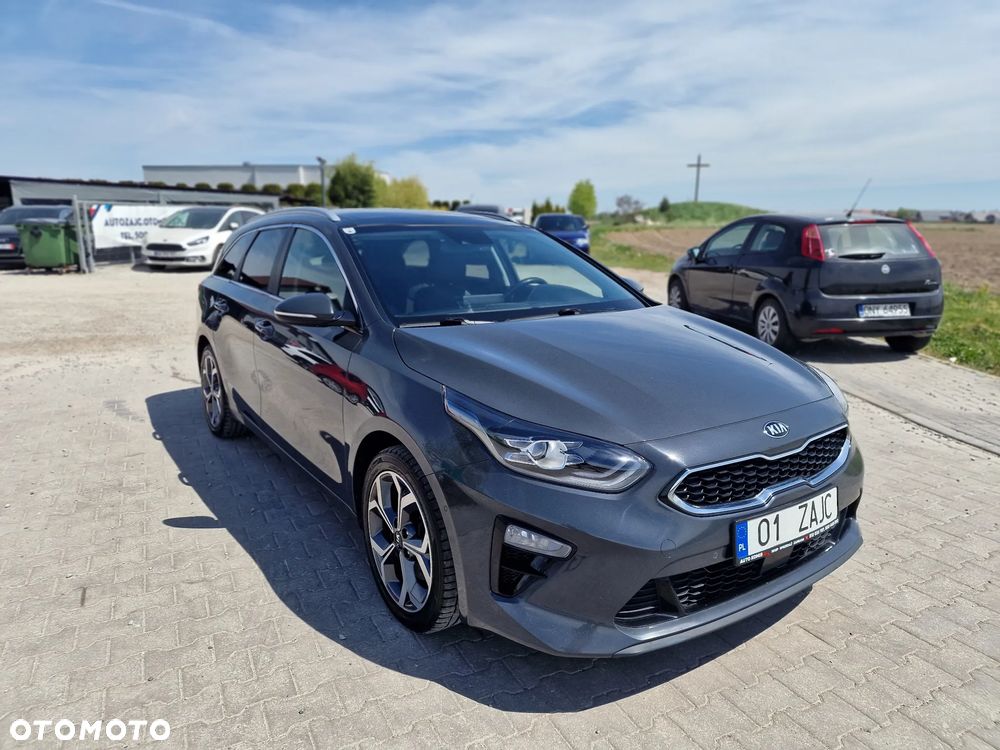 Kia Ceed 1.6 CRDi Eco-Dynamics+ (48V Mild-Hybrid) DCT7 Platinum Edition - 7