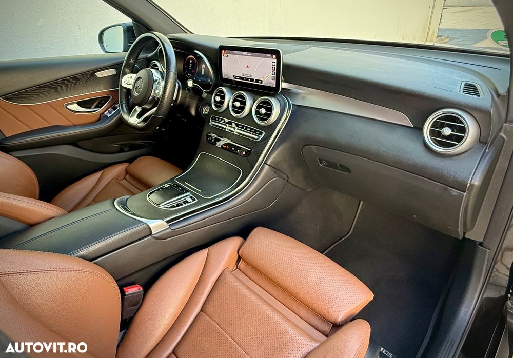 Mercedes-Benz GLC 300 e 4Matic 9G-TRONIC AMG Line Advanced - 7