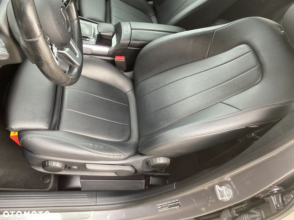 Mercedes-Benz GLB 200 d Progressive 8G-DCT - 10