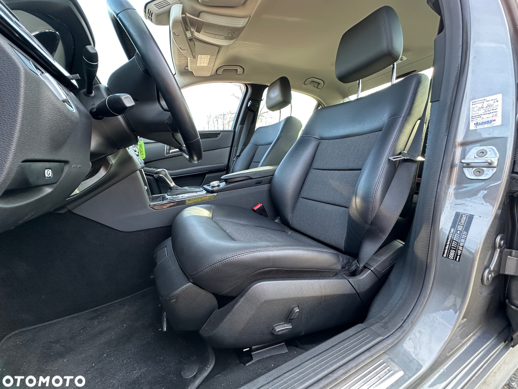 Mercedes-Benz Klasa E 200 BlueEFFICIENCY 7G-TRONIC Avantgarde - 29