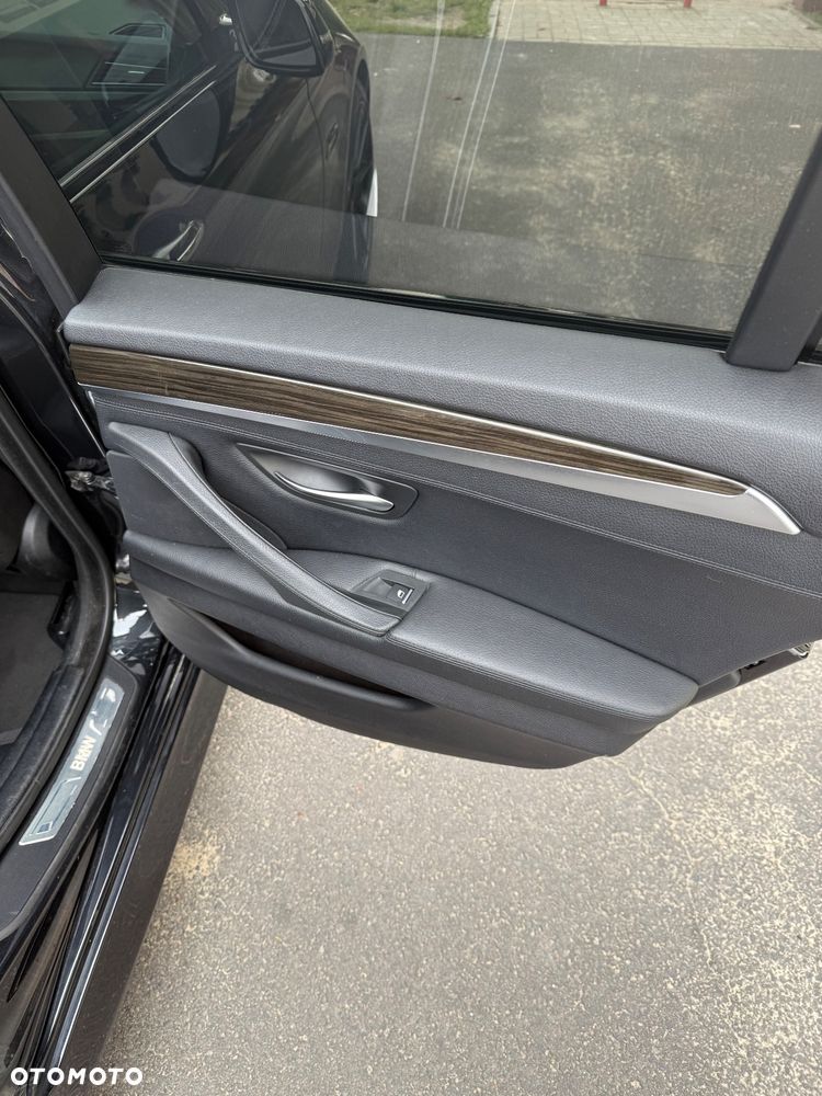 BMW Seria 5 535d - 27
