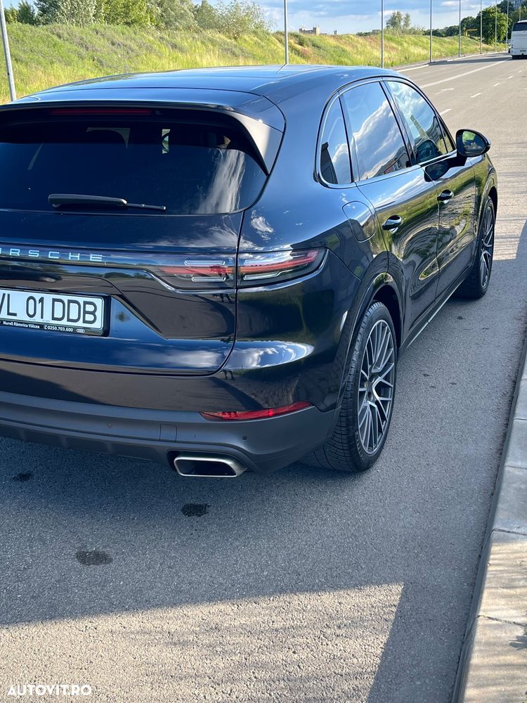 Porsche Cayenne Standard - 3