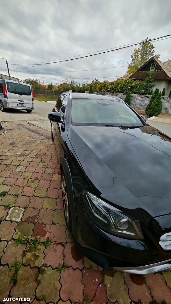 Mercedes-Benz E 220 d 4Matic T All-Terrain 9G-TRONIC Exclusive - 9