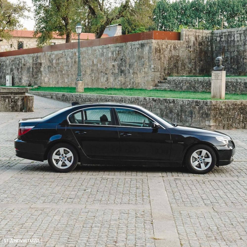 BMW 520 dA Touring Executive - 6