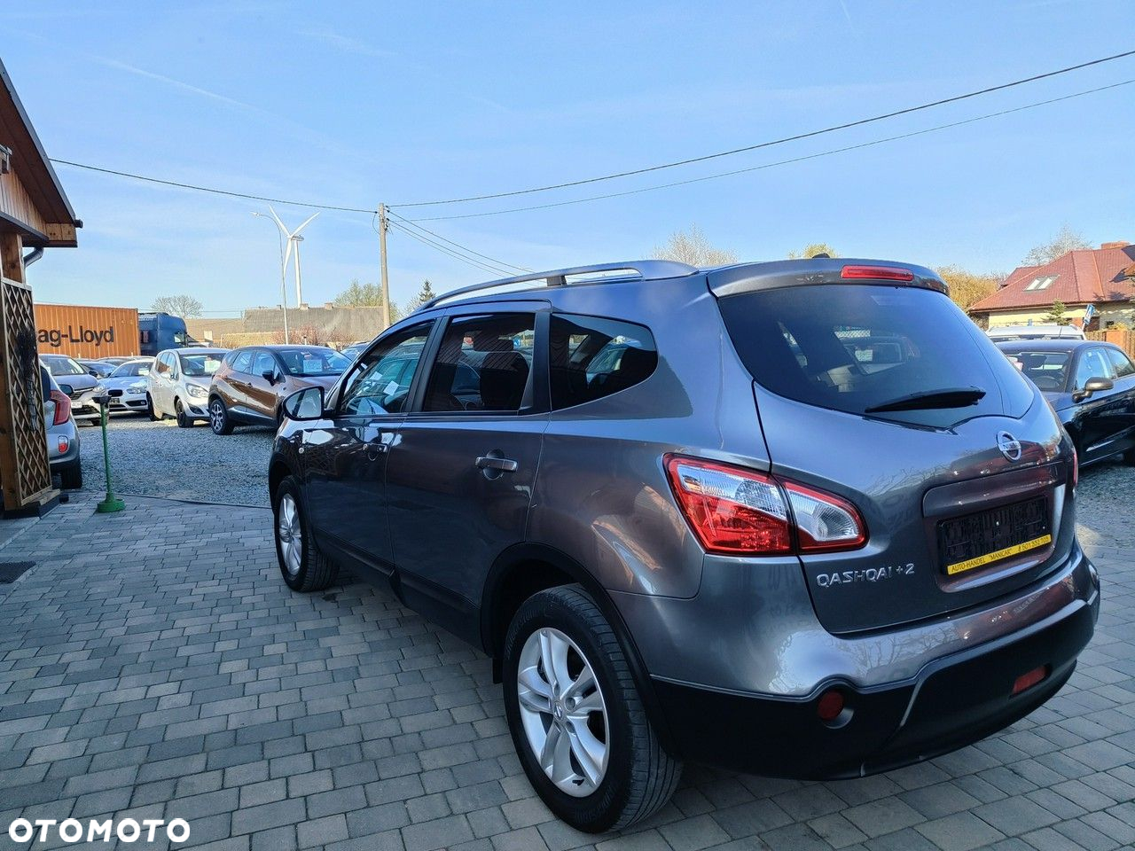 Nissan Qashqai+2 - 5