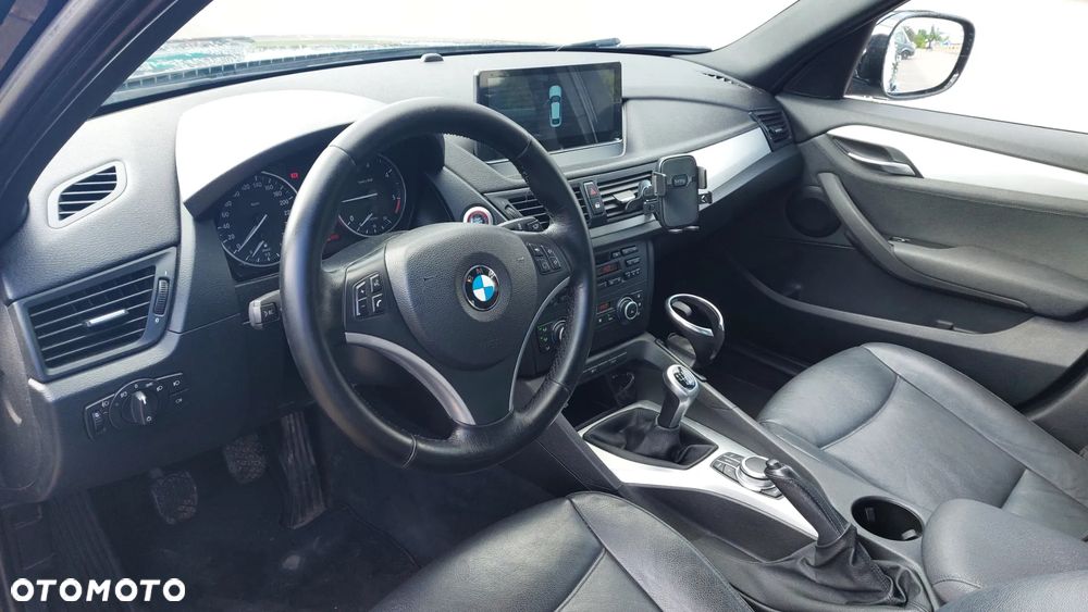 BMW X1 xDrive18d xLine - 6