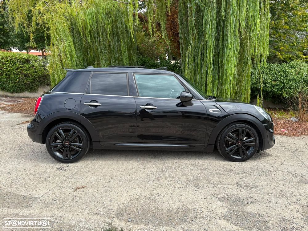 MINI 5 Portas Cooper D Aut. - 14