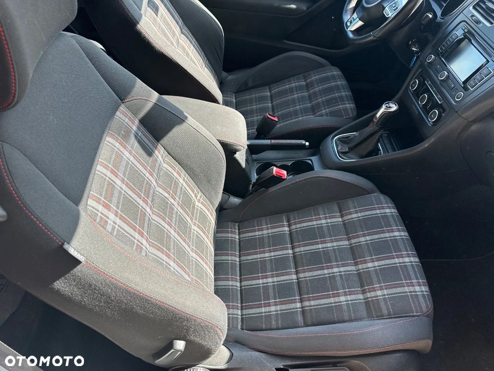 Volkswagen Golf 2.0 GTI - 26