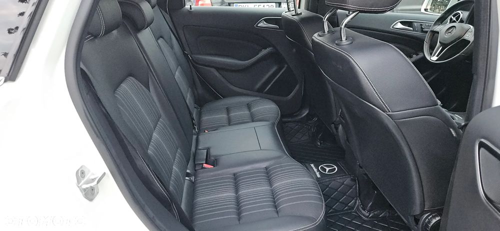 Mercedes-Benz Klasa B 200 (BlueEFFICIENCY) 7G-DCT - 25