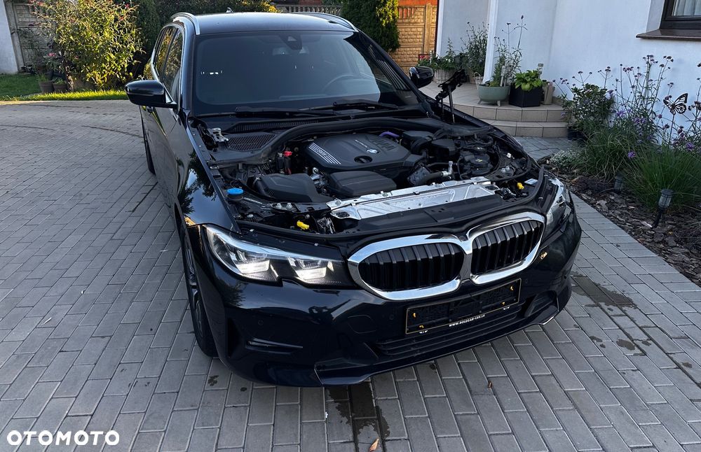 BMW Seria 3 318d MHEV Sport Line - 5