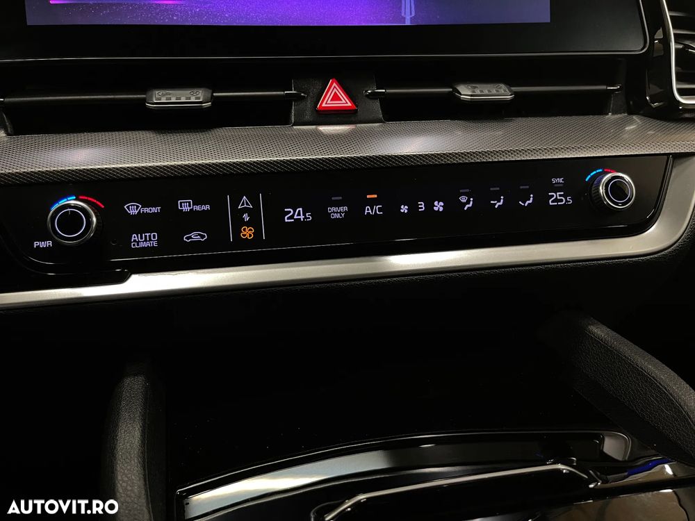 Kia Sportage 1.6 T-GDI PHEV 6AT 4x4 Business Line - 20