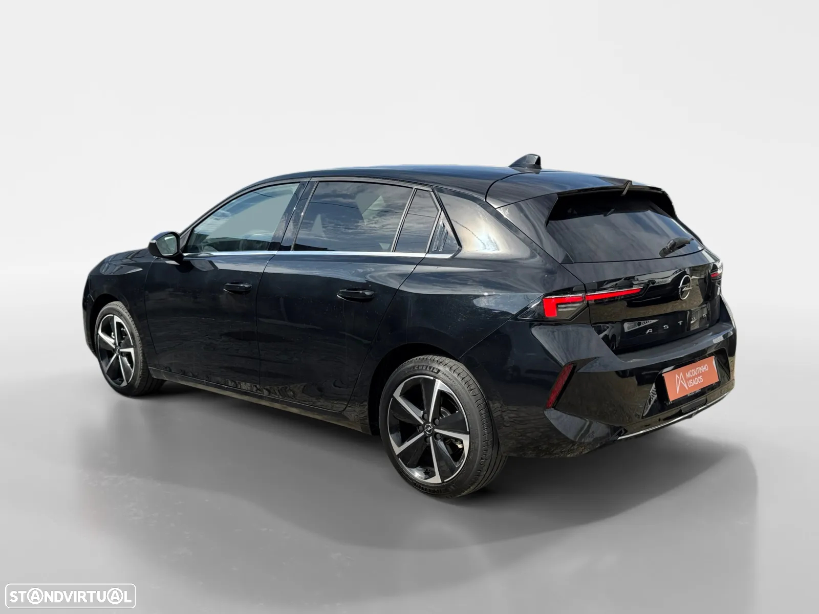 Opel Astra 1.5 D Elegance Aut. - 4