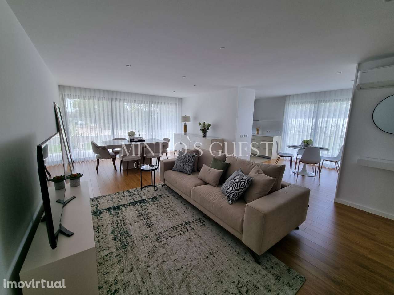 Moradia em Banda c/ 3 Suites e Logradouro - Braga - Grande imagem: 2/38