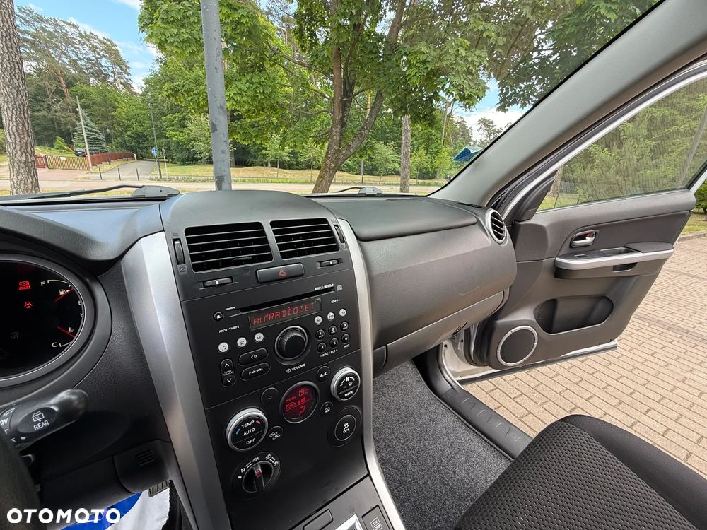 Suzuki Grand Vitara - 31