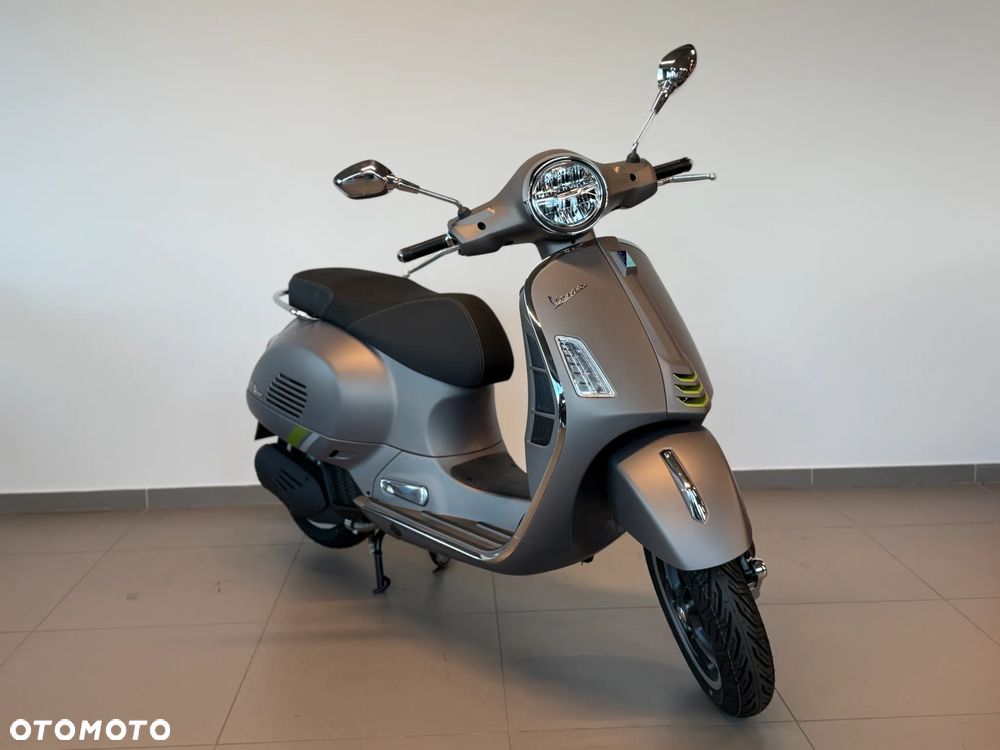 Vespa GTS - 2