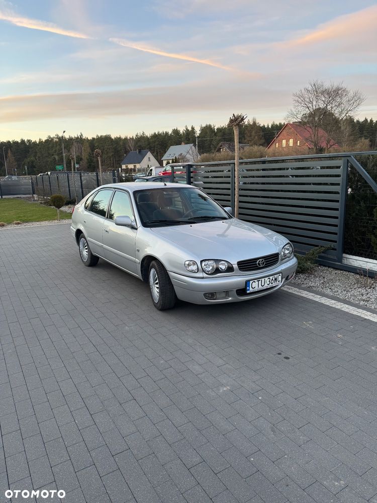 Toyota Corolla 1.6 Linea Sol - 1