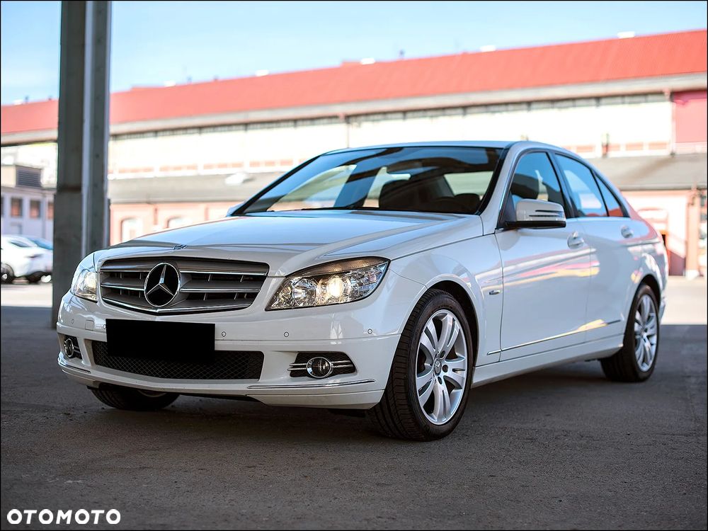Mercedes-Benz Klasa C 180 BlueEFFICIENCY 7G-TRONIC Avantgarde - 5