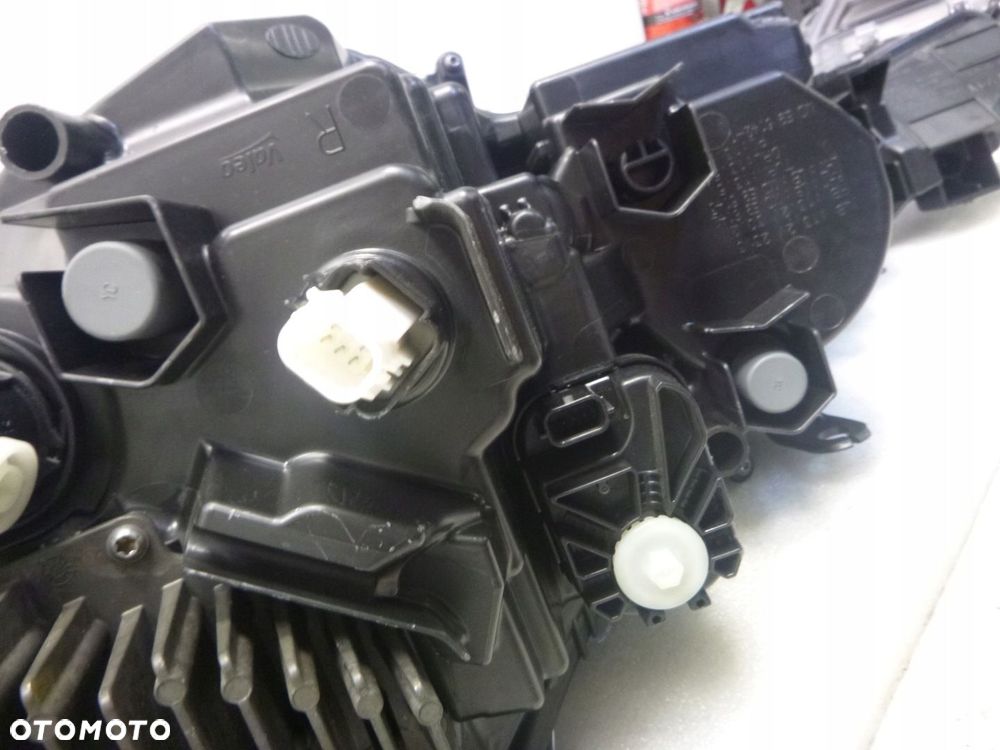 TOYOTA COROLLA E21 LIFT 22- LAMPA LAMPY REFLEKTOR REFLEKTORY PRZÓD PRZEDNIE PRAWA LEWA LED KOMPLET NOWE ORYGINAŁ - 15
