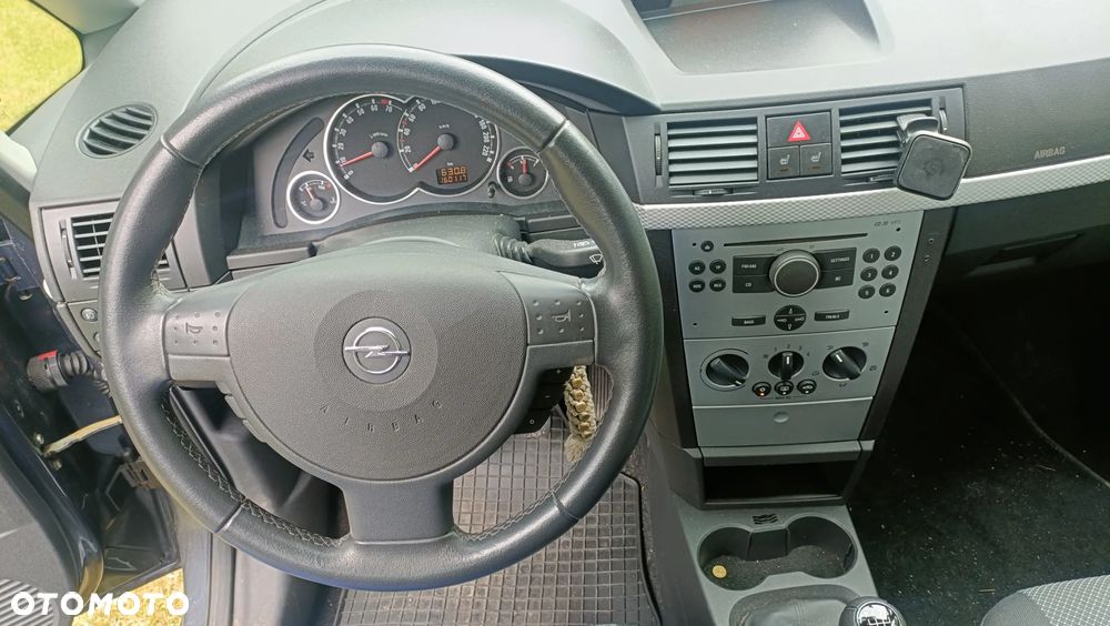 Opel Meriva 1.6 16V Cosmo - 16