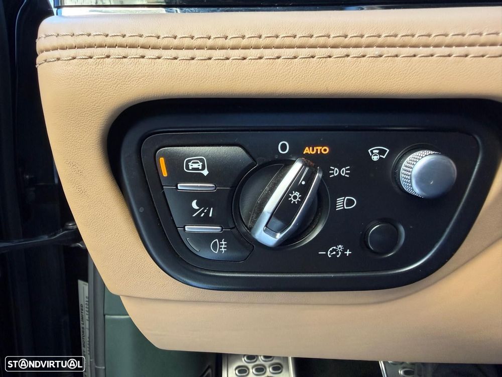 Bentley Bentayga V8 - 19