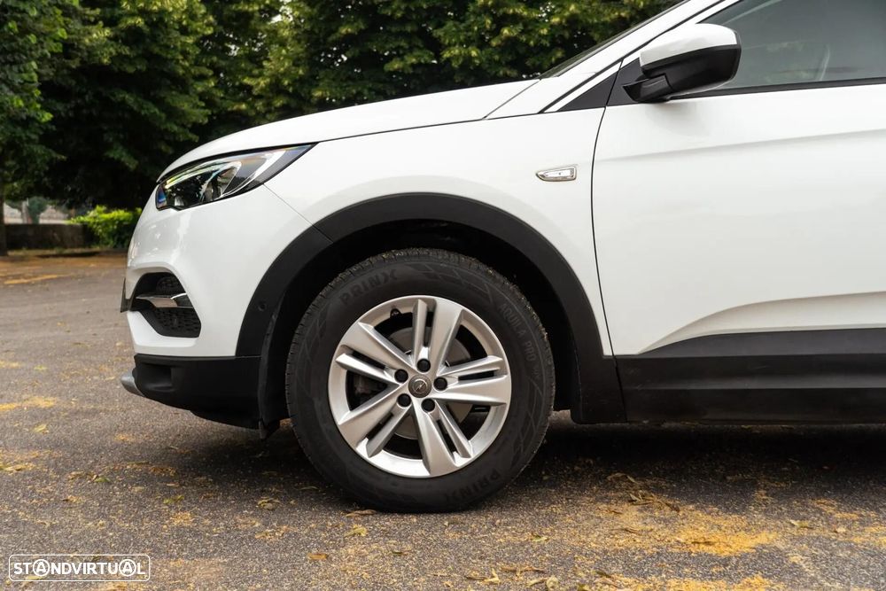 Opel Grandland X 1.2 T Business Edition - 34
