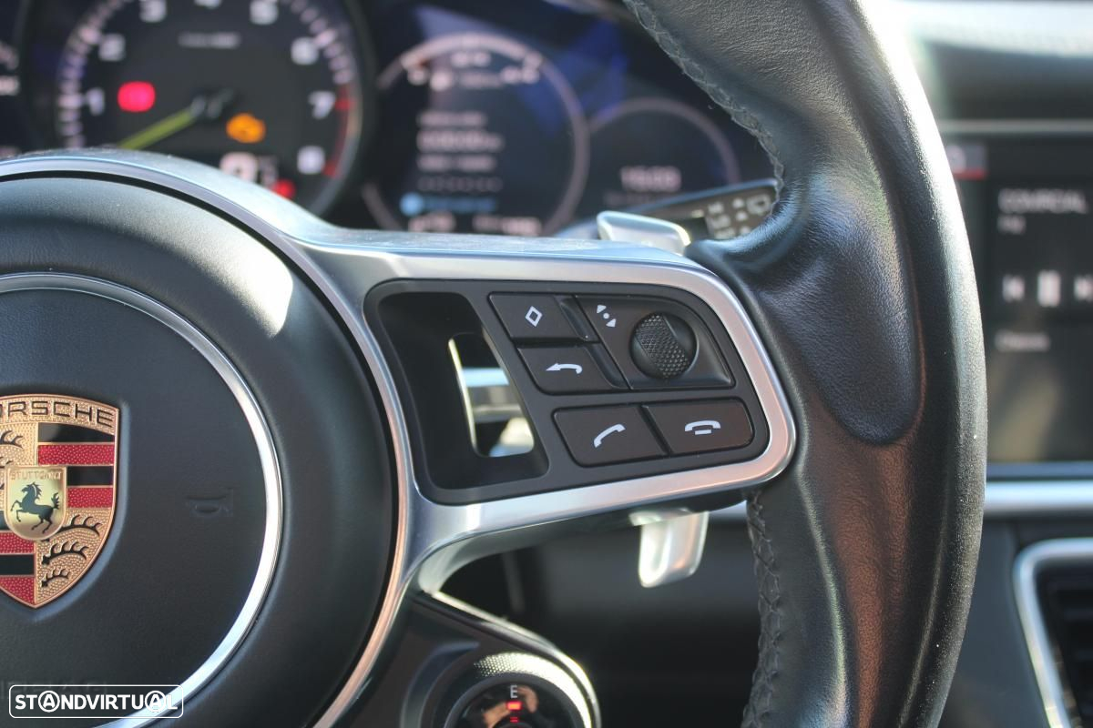 Porsche Panamera Sport Turismo 4 E-Hybrid - 37