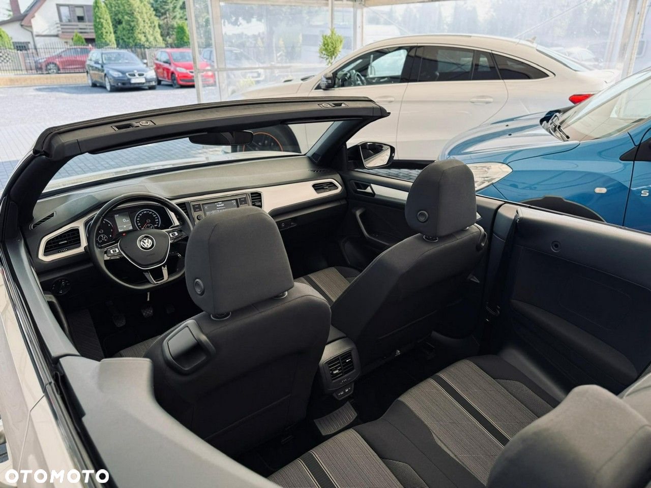 Volkswagen T-Roc - 30