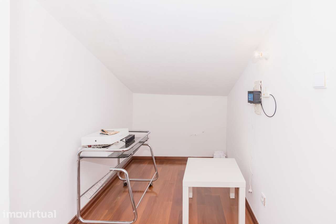 Moradia T4, rodeada pela natureza - Grande imagem: 4/51