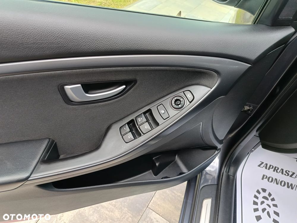 Hyundai i30 blue 1.6 GDI YES Gold - 39