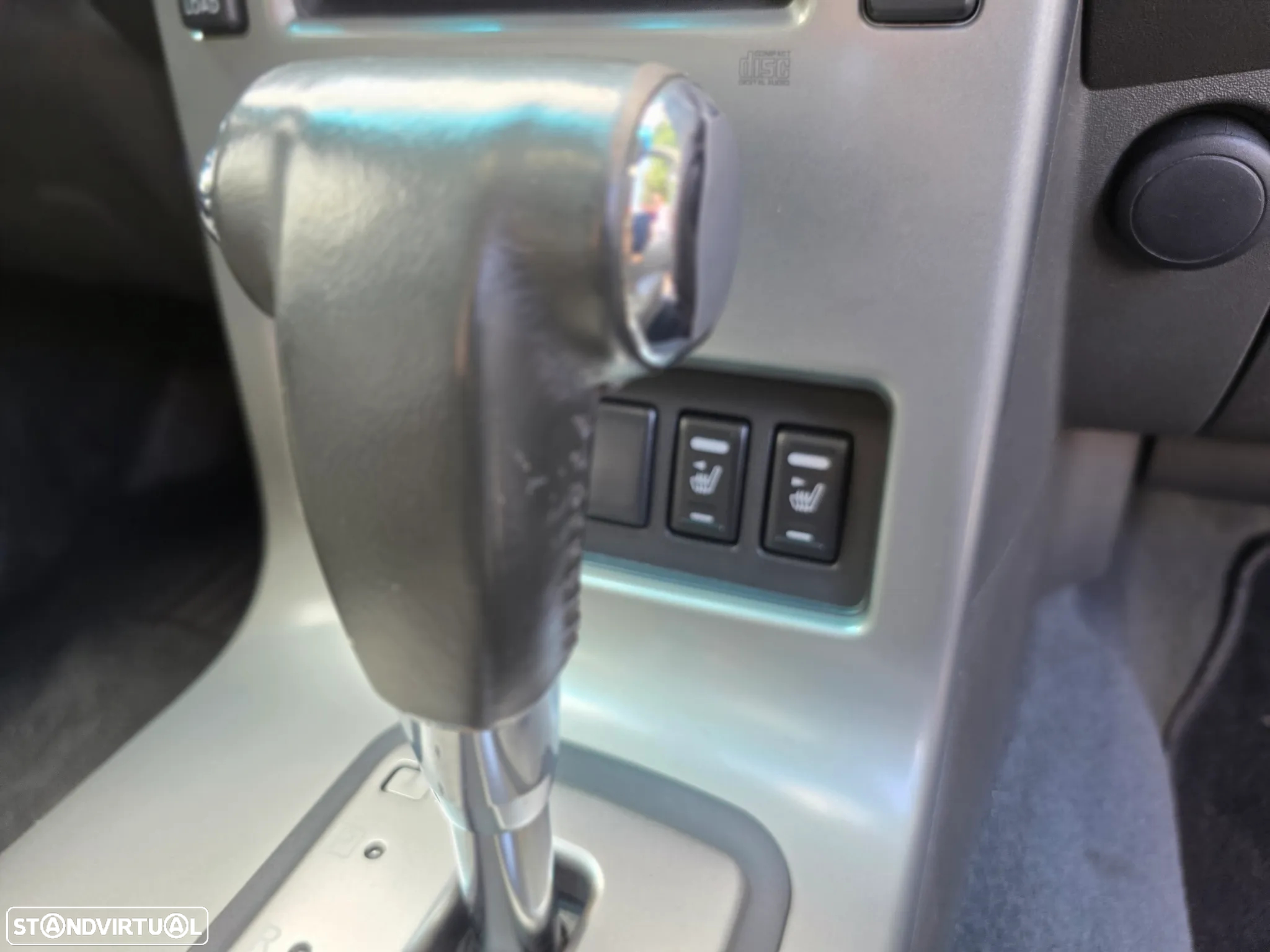 Nissan Navara 2.5 dCi CD LE Premium AT - 19