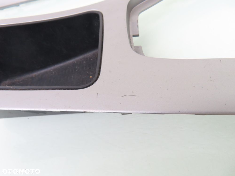 LISTWY DEKORY DESKI SREBRNE  BMW E90 - 8