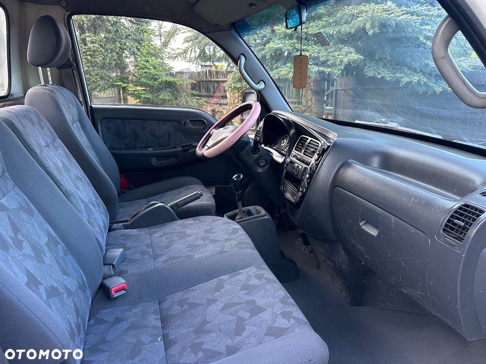 Kia K2500 - 13