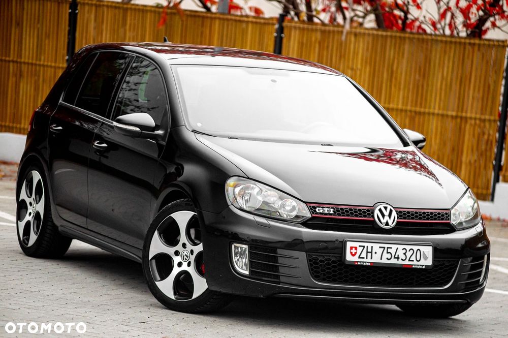 Volkswagen Golf 2010 photo 3