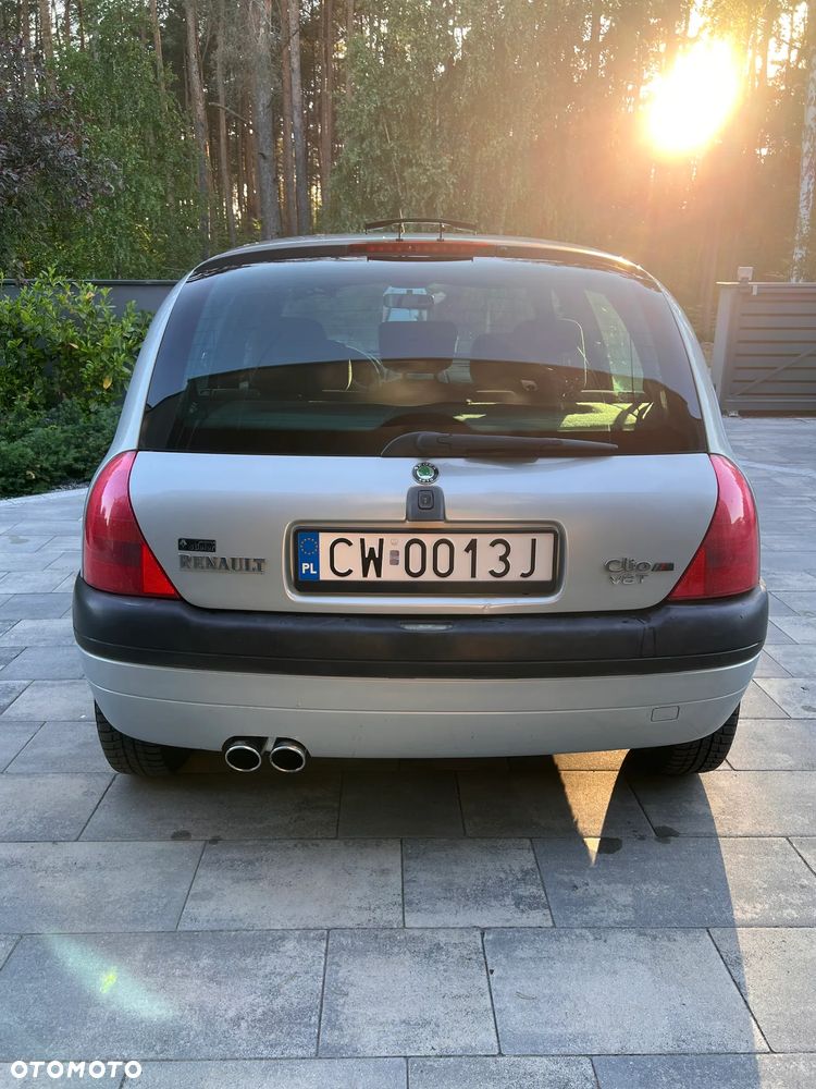 Renault Clio 1.4 RT - 4
