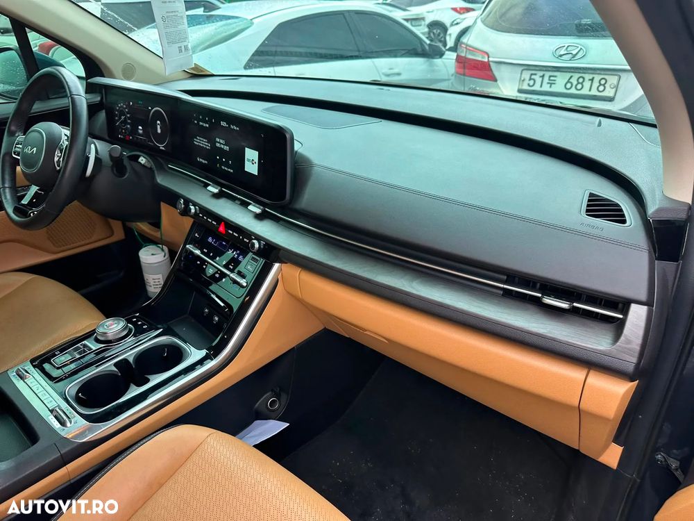 KIA Carnival 2022 — imagine 6