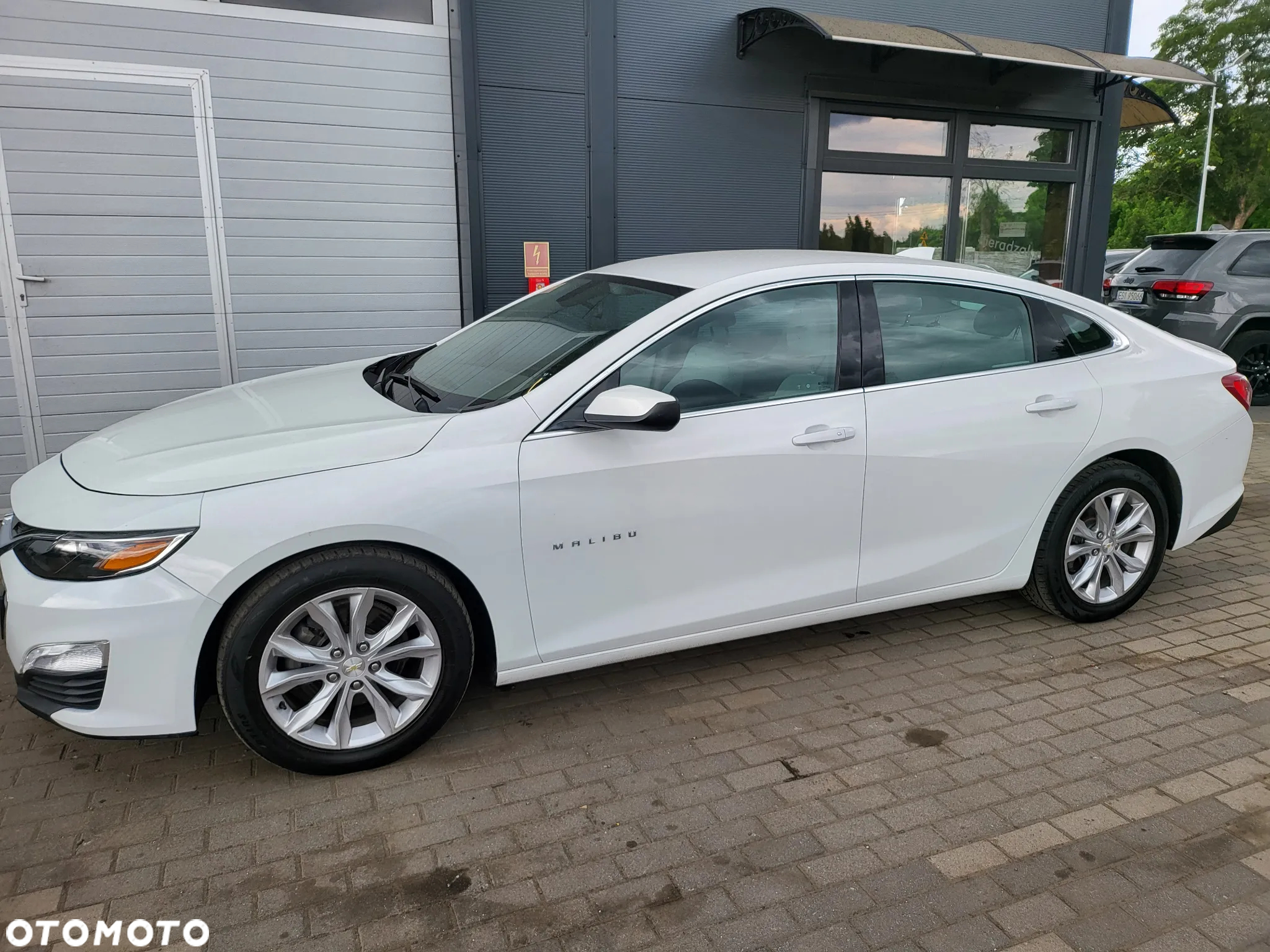 Chevrolet Malibu - 35