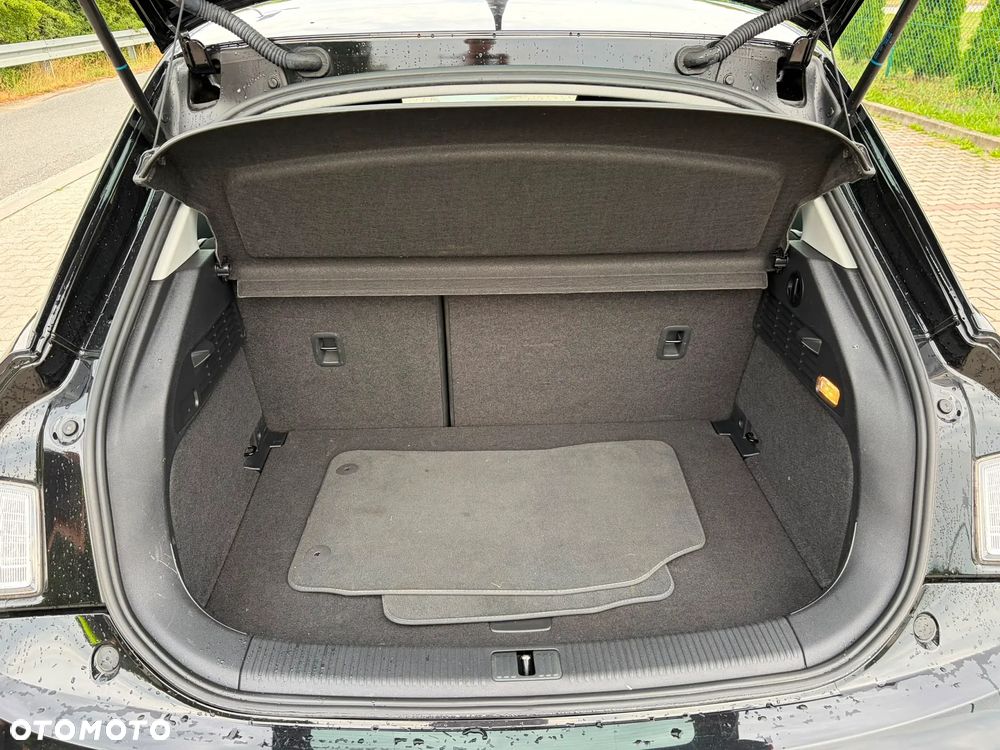 Audi A1 Sportback 1.6 TDI S tronic - 16