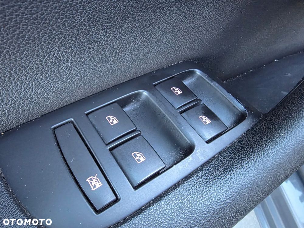Opel Zafira - 27