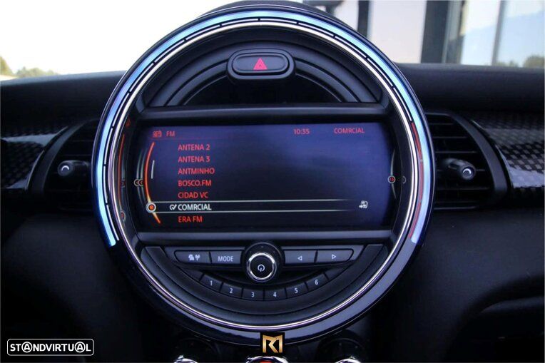 MINI Cabrio John Cooper Works - 24