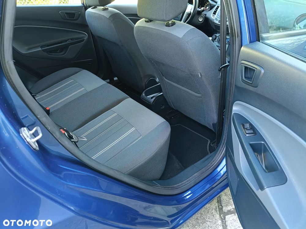 Ford Fiesta - 15